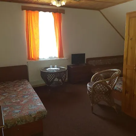 Inn Selsky Dvur Zbiroh