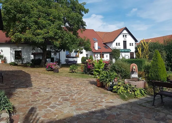 Selsky Dvur * Zbiroh